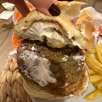 Burger King Çöp Gönderdi Yemek Sepeti Sorumluluk Almadı