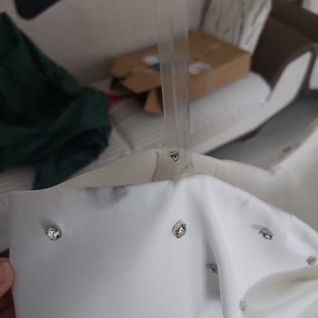 DCEY Kiralık Elbise Gönderimi