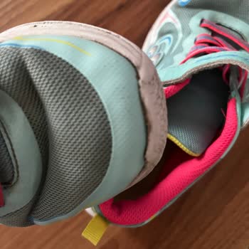 Skechers Ayakkabıda Çatlama Ve Yıpranma