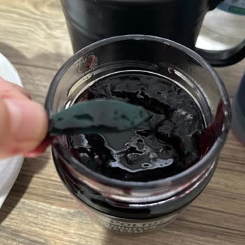 BİM Poltat Reçelden Plastik Parça Çıktı.