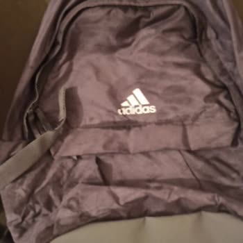 Intersport Adidas Markalı Sırt Çanta Leke Ve Logo Silinmesi