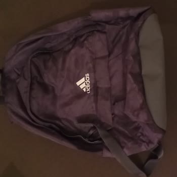 INTERSPORT'a Alığım Adidas Markalı Sırt Çantası Leke Ve Logo Silinmesi