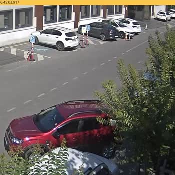 Dacia Renault Mais İstinye Servis Çizik Araç Teslim