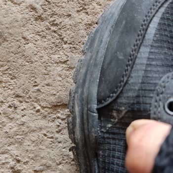 Skechers Ayakkabının Kenarları Açılmış