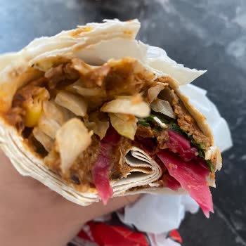 Yemeksepeti Yemek Sepetinin Gelen Ürünle İlgili Yardımcı Olmaması