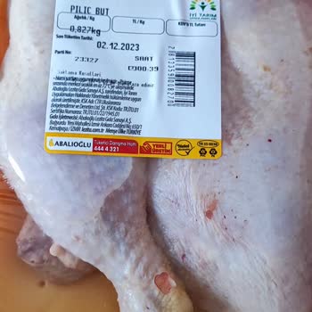 Çelikkayalar Market Kokmuş Tavuğun Gönderilmesi