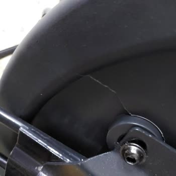 Seduna Mobilya Seduna Sandalye Çatlak Kırık