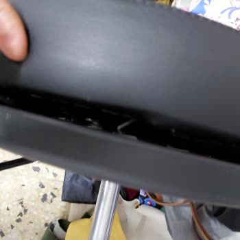 Seduna Mobilya Seduna Sandalye Çatlak Kırık