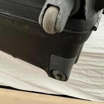 THY Raporu Tutulmuş Ve Kendi Kırdığı Valizimin Tazminatını Reddediyor