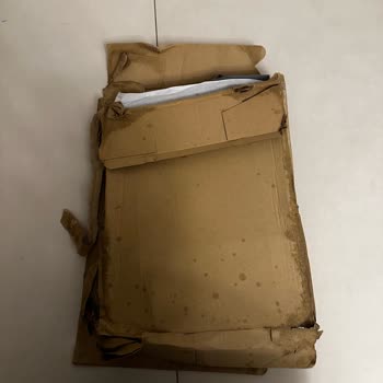 Bir Günde Kargo Firmasının Kargo Teslimatları Hakkında Özensizliği