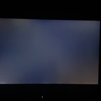 Lenovo Bilgisayar Lenovo Ekranında Işık Sızması Hayal Kırıklığı