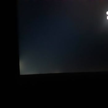 Lenovo Bilgisayar Lenovo Ekranında Işık Sızması Hayal Kırıklığı