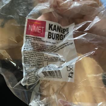 Nimet Gıda Marketten Alınan Ekmekte Sinek Bulundu