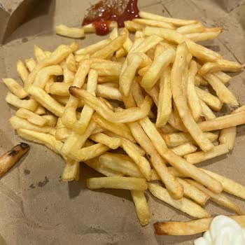 KFC İlgisiz Kötü Bir İşletme