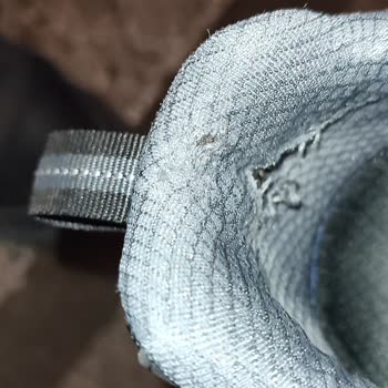 Linings at the Back Heel of the Skechers Arch Fit Renger Sports Shoes Are Torn