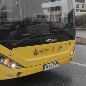 İBB - İstanbul Büyükşehir Belediyesi Yayaya Yol Vermeme Ve Küfür Etme