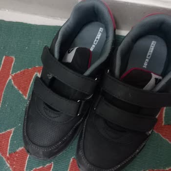 FLO Ayakkabı Koku Yapma Sorunu Yaşıyoruz