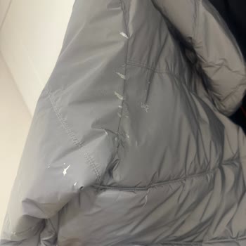 Bershka Mont Soyulması, Çatlaklar