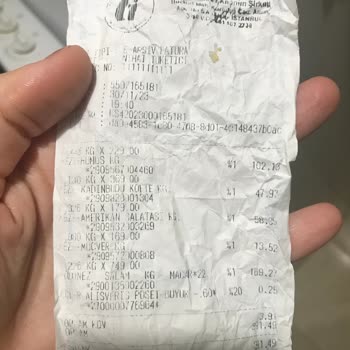 Üçler Süpermarket Ürünleri Bayat Ve Yanık