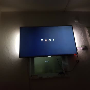 PHILIPS TV Android TV Kapanıyor