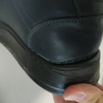 Tergan Deri Kısa Sürede Deforme Olan Ayakkabı Hayal Kırıklığı