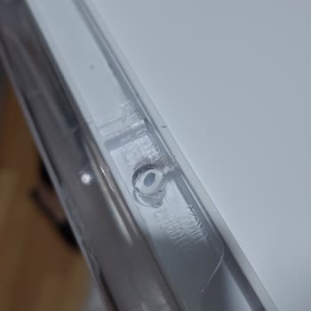 Uğur Soğutma Derin Dondurucusu Kapakları Çatlak İzleri Var Zorla Takılmış Gibi