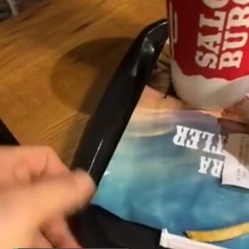 Saloon Burger  Ve Çalışanlarından Şikayetçiyim!
