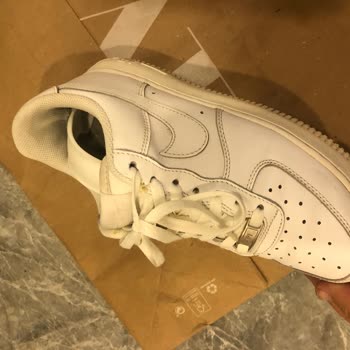 Bu Kadarına Da Pes Doğrusu.@nike Aır Force Modelinin Tabanı Ayrıldı.
