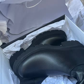 Nine West Eksik Ürün Gönderimi Ve Gönderdiklerini Yazmaları