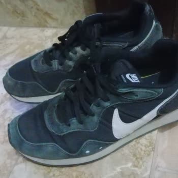 Nike Ayakkabı Rengi Attı!