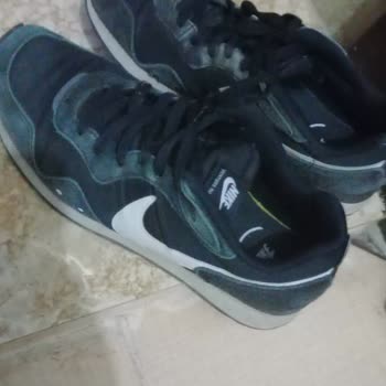 Nike Ayakkabı Rengi Attı!