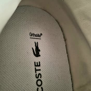 Lacoste Pişmanlıktır SuperStep Ayakkabılarının Arkasında Durmuyor.