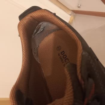 FLO Ayakkabı Ayakkabının Topuk Kısmındaki Aşınma Sorunu Ve Müşteri Hizmetleri Deneyimi