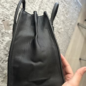 Stradivarius Kusurlu Ürün İlgisiz Müşteri Temsilcisi