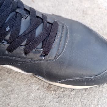 Reebok Ürün Kalitesizliği Ürünün Kalitesi Ve Kalitesizliği