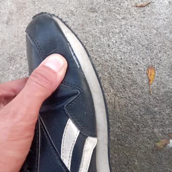 Reebok Ürün Kalitesizliği Ürünün Kalitesi Ve Kalitesizliği