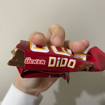 Ülker Çikolatanın İçinden Kötü Görüntü Şikayet