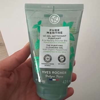 Yves Rocher Eksik Ürün Teslim Ettiği Halde Yardımcı Olmuyor