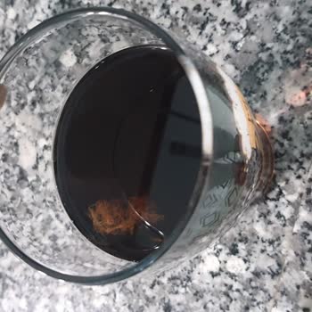 Didi İçinde Garip Şeyler Var Ve Şişede Parti No Yok.