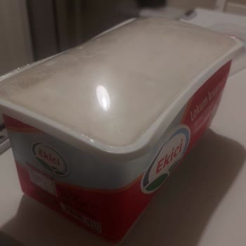 Ekici Peynir Kutuları Patlayacak Kadar Şişiyor Yenmiyor Çöp Oluyor