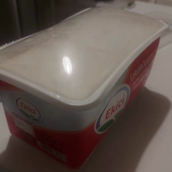 Ekici Peynir Kutuları Patlayacak Kadar Şişiyor Yenmiyor Çöp Oluyor
