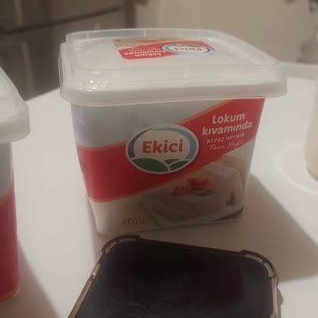 Ekici Peynir Kutuları Patlayacak Kadar Şişiyor Yenmiyor Çöp Oluyor