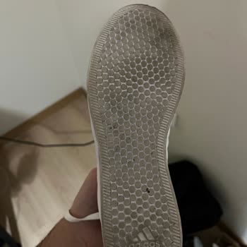 adidas Kullanılmış Ürün Gönderimi