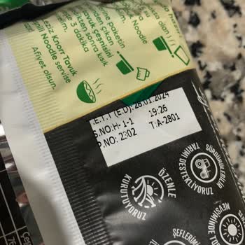 Knorr Noodle Korkunç Kokusu