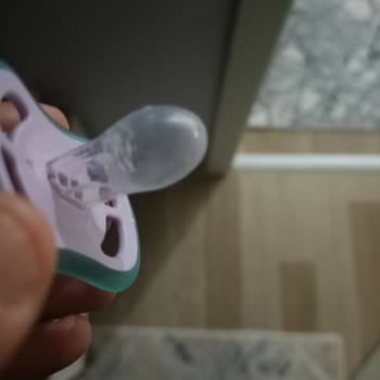 Philips Avent Emzik Yırtılması