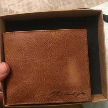 Hediyesepeti.com Cüzdanın Ön Yüzü Sürtünme Olmuş Gibi