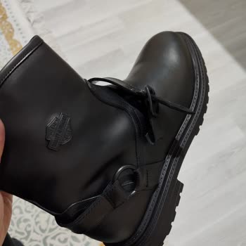 Yeşil Kundura Kalitesiz Ürün Ve Hatalı Teslimat Deneyimi