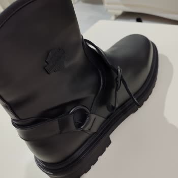 Yeşil Kundura Kalitesiz Ürün Ve Hatalı Teslimat Deneyimi