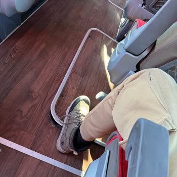Buzlu Turizm Yolculuk Esnasında Suratımıza Fırlayan Kapak