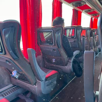 Buzlu Turizm Yolculuk Esnasında Suratımıza Fırlayan Kapak